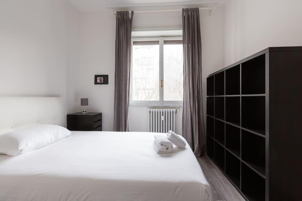Large Apartment Close To Metro Milánó Kültér fotó
